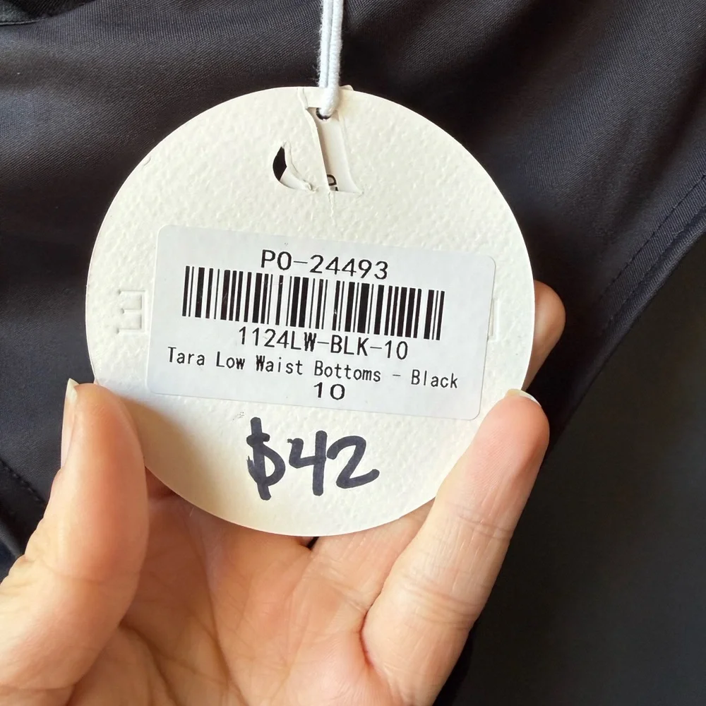 LUNALAE TARA LOW WAISTED BOTTOMS - RECYCLED BLACK US 6 NWT - Picture 7 of 8